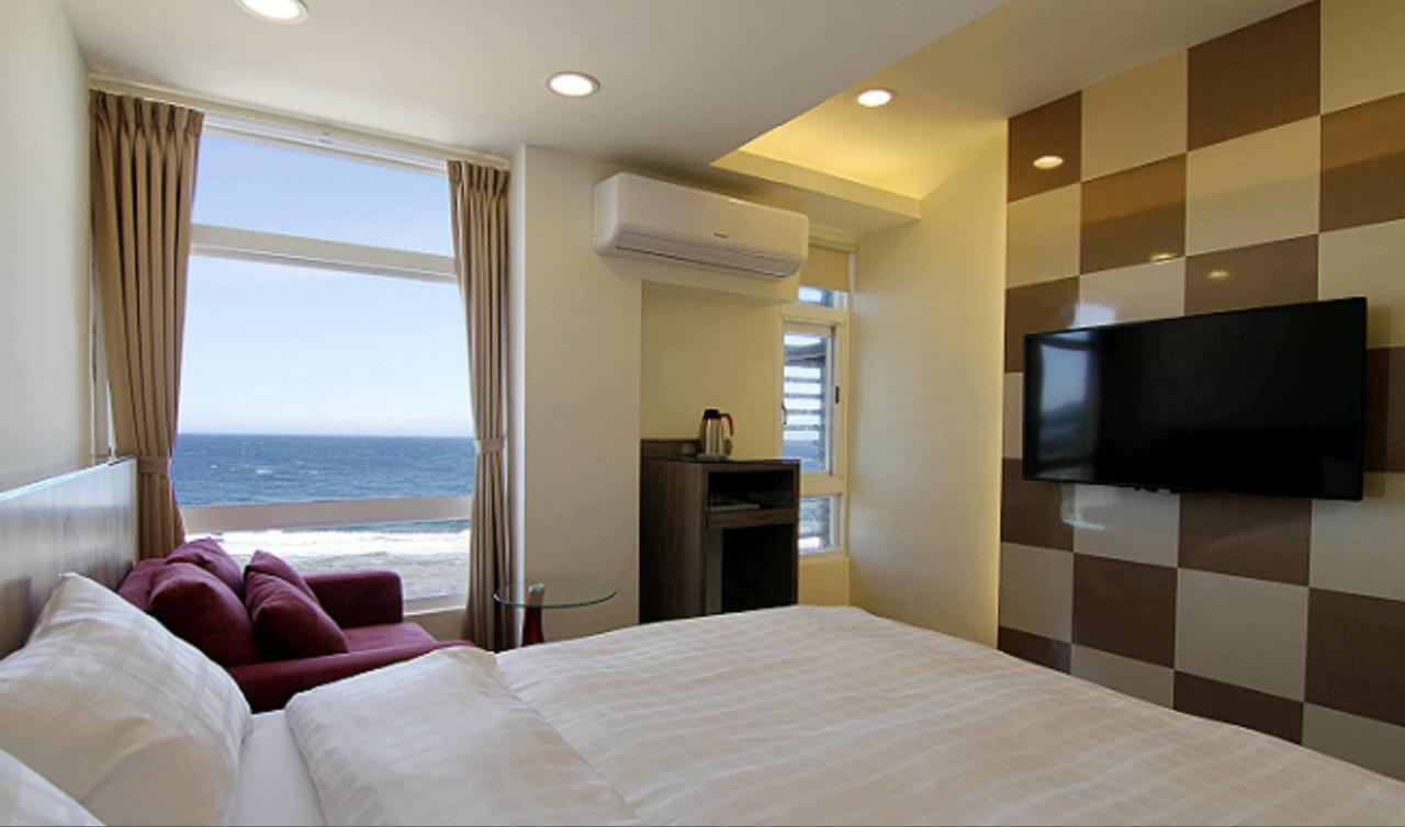 綠島 綠堤濱海旅店 Bed & Breakfast Lyudao Exterior photo